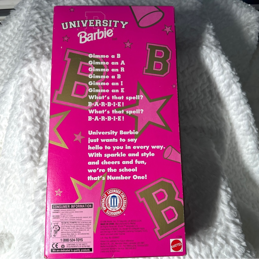NIB Vintage 1996 Barbie University Of Michigan Wolverines Cheerleader Doll - Picture 3 of 4